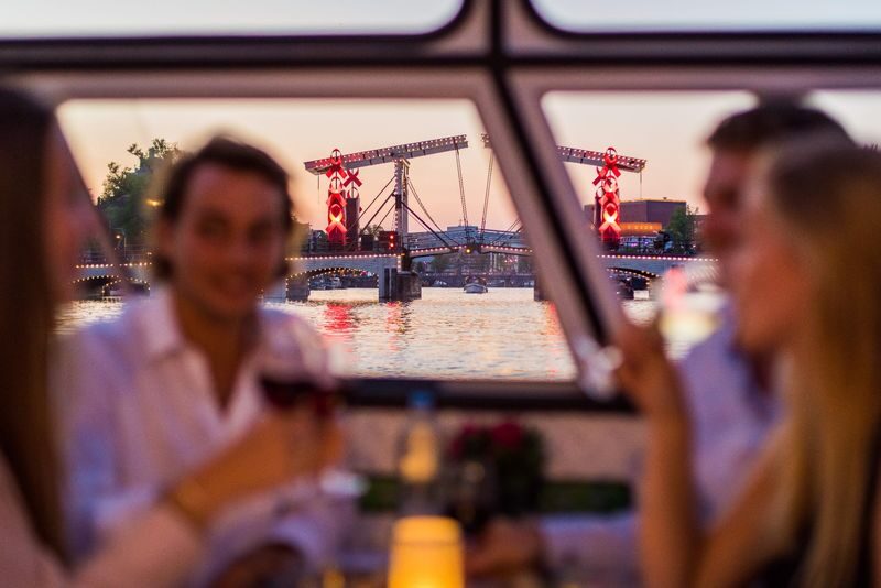 4-Course Dinner Cruise in Amsterdam - The canals after dark