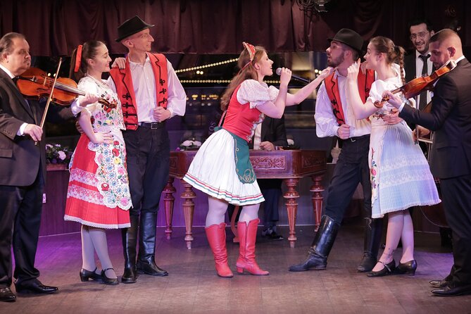 4 Course Dinner Cruise With Operetta and Folk Show - Customer Reviews