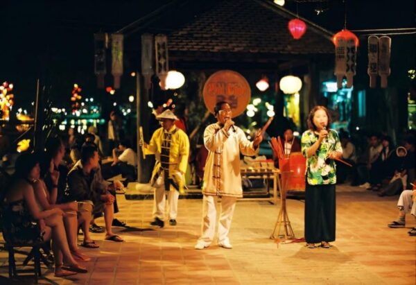 4-Day 3-Night: Explore Vietnam Central Heritage From Da Nang - Exploring Hues Legacy