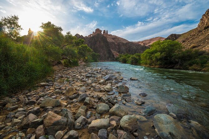 4-Day Altyn Emel Park + Kolsai & Kaindy Lakes + Charyn Canyon jeep-tour - Transportation, Accommodation, and Comfort