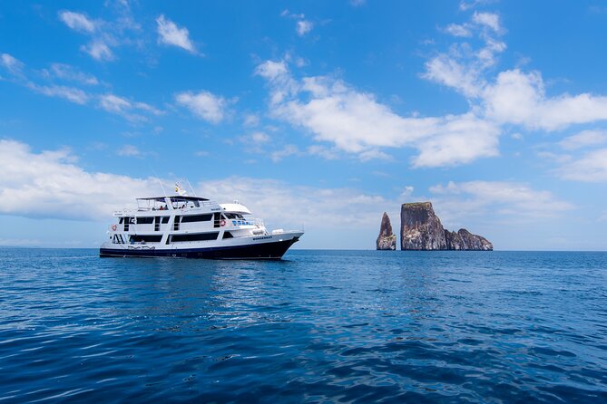 4-Day Galapagos Islands Cruise: Itinerary C (South) Aboard the Monserrat Yacht - Daily Itinerary Highlights