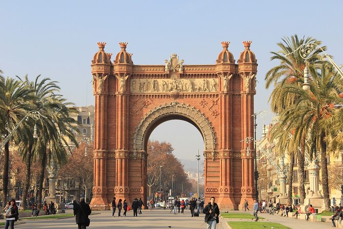 4-Day Guided Tour Valencia & Barcelona From Madrid - Sightseeing Highlights