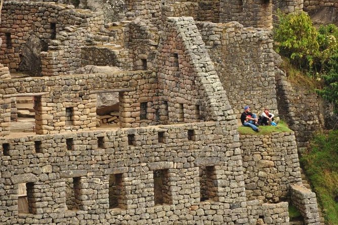 4-Day Machu Picchu Biking and Hiking Tour From Cuzco - Physical Requirements and Accommodation