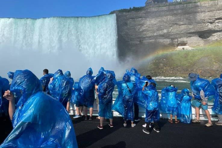 4-Day Niagara Falls & U.S. Capitol Tour from New York City - Day two: Niagara’s two sides and seasonal choices