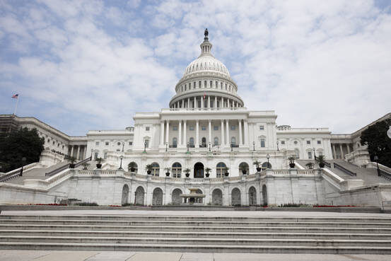 4-Day Niagara Falls & U.S. Capitol Tour from New York City - Day four: Arlington and Washington, D.C.