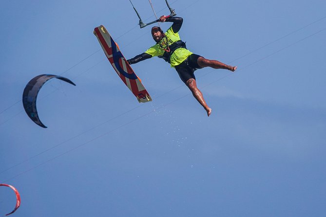 4-Day Private Kitesurfing Lessons for Beginners in Tenerife - Instructor Qualifications