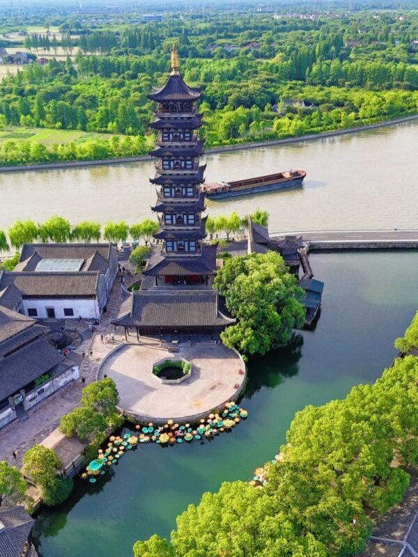 4-day tour from Shanghai to Suzhou + Hangzhou + Wuzhen - Group travel, walking and practical details