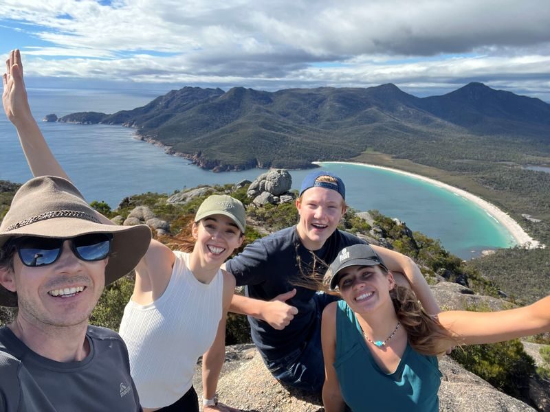 4 Day Wild Tasmania Adventure Tour - Freycinet and the walk to Wineglass Bay views
