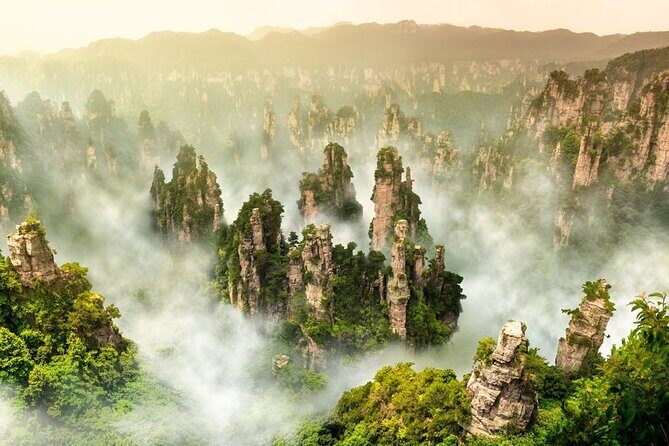 4 Day Zhangjiajie Tour to All Highlight Attractions with VIP Lift - What Makes This Tour Stand Out?