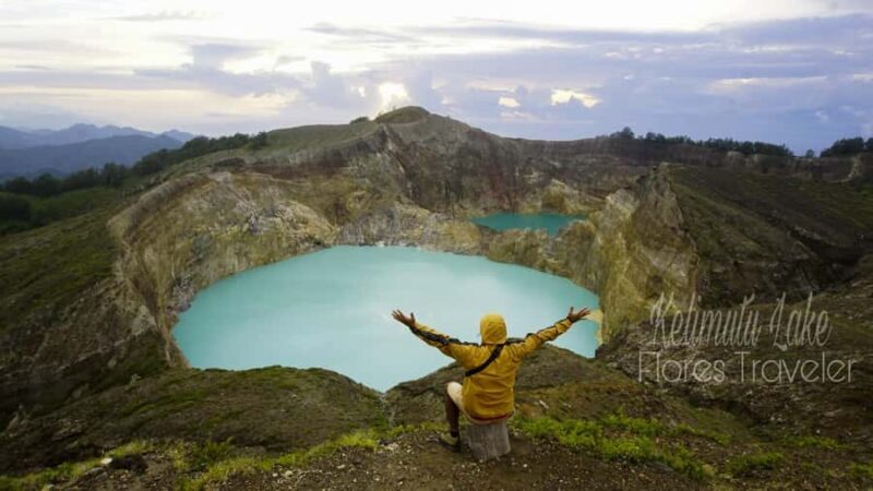 4 Days in Flores: Kelimutu Lakes, traditional villages - Starting Point: Ende Airport and the Journey Begins