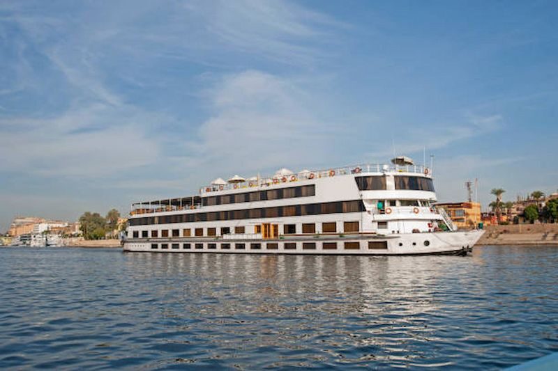 4 Days Nile Cruise from Aswan to Luxor - Abu simble & balloon - Four days from Aswan to Luxor