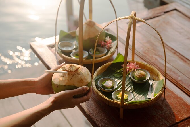 4 Dishes Thai Cuisine Experience at Bang Kruai, Nonthaburi - Famous Thai Dishes