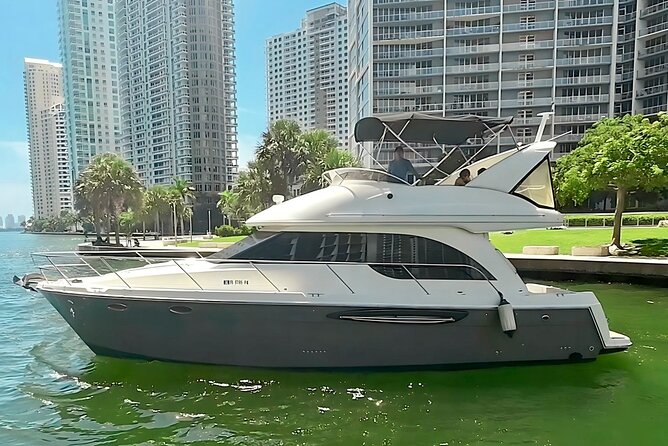 4-Hour 42 Meridian Yacht Rental With Captain in Miami Florida - Good To Know