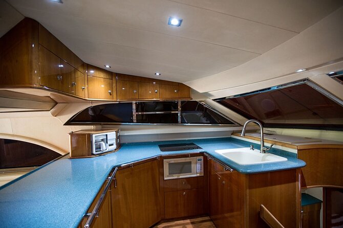 4 Hour - 60 Neptunus - Tulum, Playa Del Carmen, Riviera Maya - The Sum Up