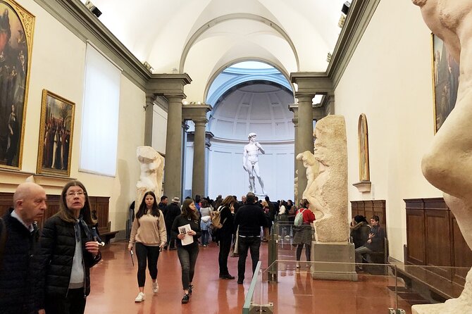 4-hour Accademia and Uffizi Small-group Tour - Exploring the Uffizi Galleries