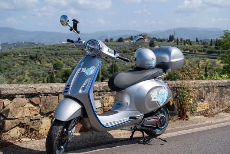 4-hour electric vespa tour in Florence, explore Fiesole and its surroundings - Price and Value