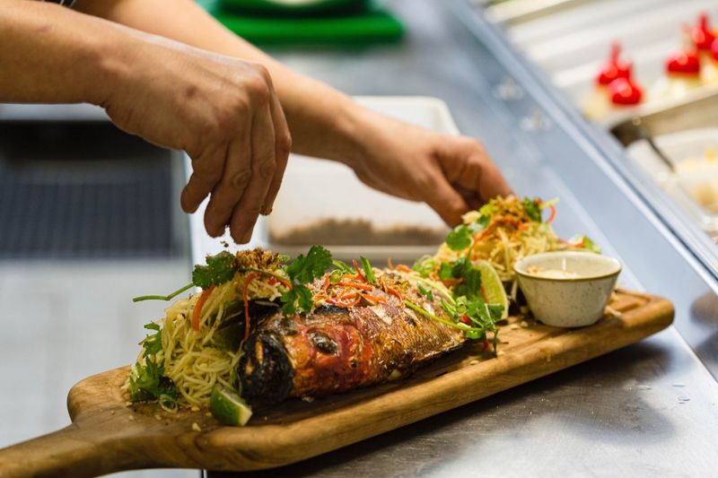 4-Hour Gourmet Food and Street Art Tour in Darwin - What to wear and what to download