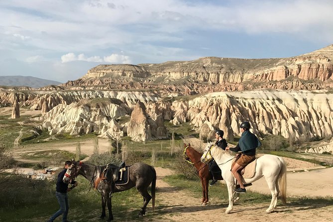 4-Hour-Horsebackriding-Tour Through Cappadocia - The Sum Up
