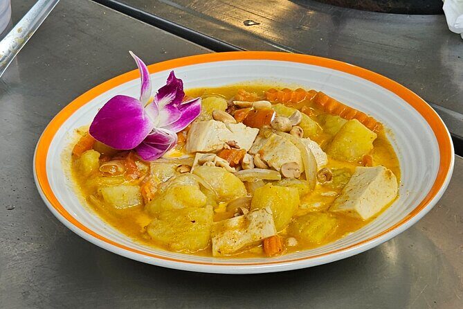 4 Hour Local Thai Kitchen Cooking Class in Phra Nakhon - Analyzing the Value: Is It Worth It?