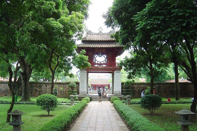 4-hour Motorbike Tour to City Sights & Temple of Literature - Hanoi Opera House