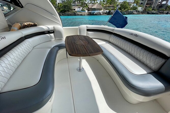 4-Hour Private 40 Sea Ray Yacht Tour to Inha Reef With Open Bar, Food & Snorkel - Snorkel With Sea Turtles