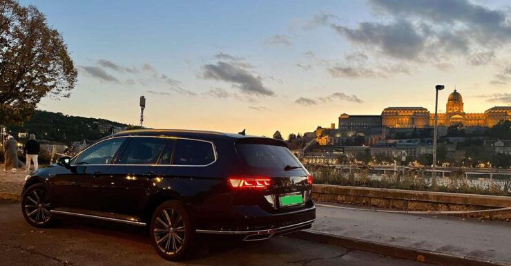 4-Hour Private Budapest City Tour by Car/Minivan - Tour Overview