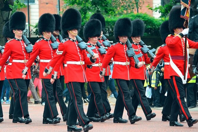 4-Hour Private Guided Tour of London on a Classic Itinerary - Must-See London Attractions