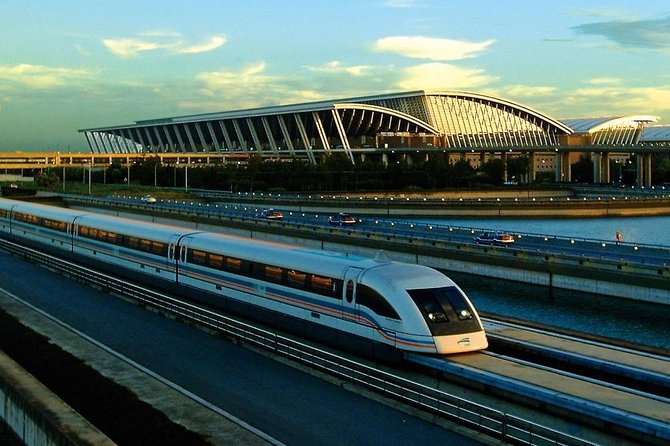 4-Hour Private Shanghai Modern Impression Tour With Tower and Maglev Train Ride - Tour Highlights