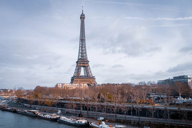 4-Hour Private Tour in Paris With Seine River Cruise and Galeries Lafayette - Booking and Pricing Information