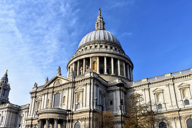 4-hour Private Tour of London - Experiencing Buckingham Palace and Modern Landmarks