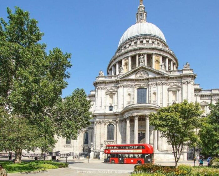 4-Hour Private Tour of London in a Panoramic Black Cab - Ideal For...