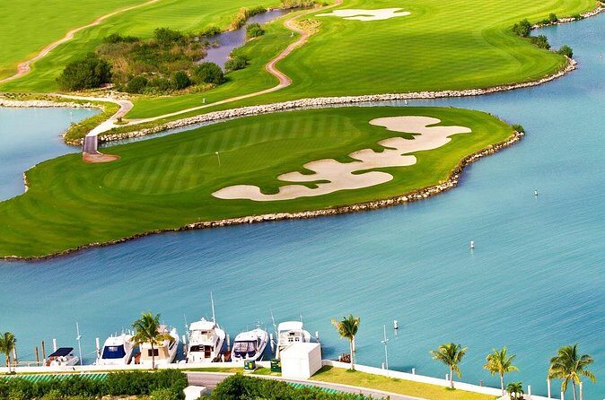 4-Hour Puerto Cancun Golf Course - Equipment and Amenities