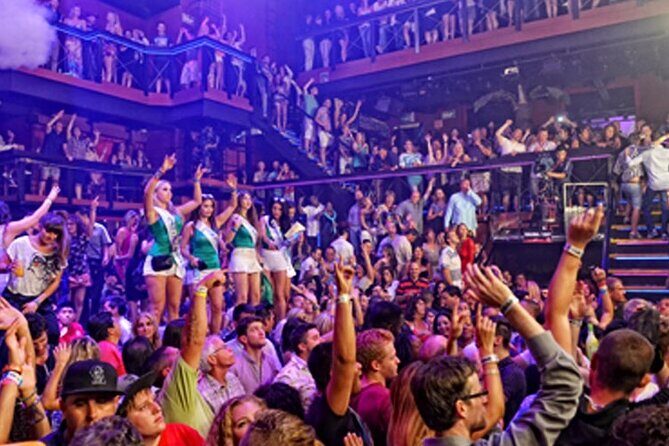 4-Hour VIP Coco Bongo and Club Hopping Private Guided Tour - Practical Tips for Booking and Enjoying Your Night