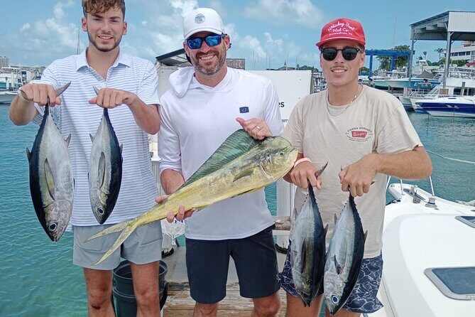 4 hours 53ft Dream Works Private Charter in Nassau - Good To Know