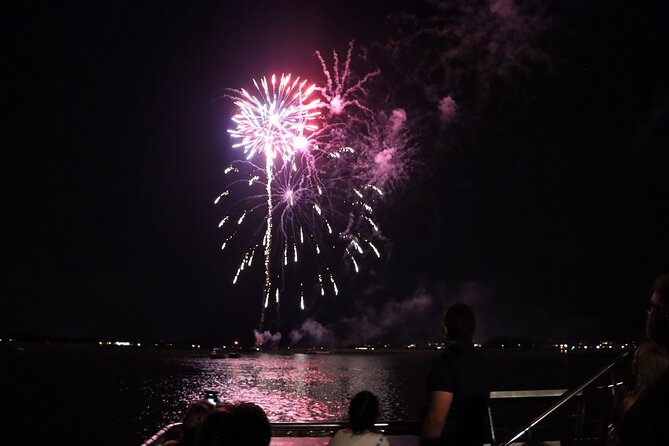 4 Hours Boat Rental With Fireworks Pontoon Experience - Meeting and Pickup Details