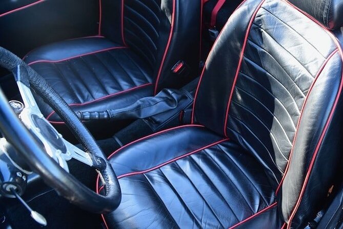 4 Hours Classic Car Rental and Picnic for 2 - Experience Inclusions