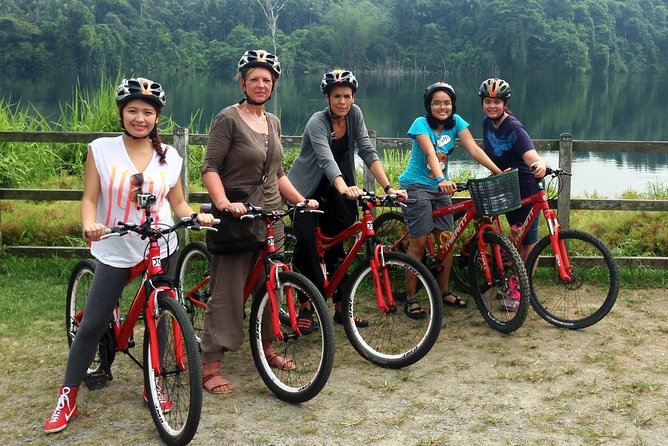 4 Hours Cycling in the Nature at Pulau Ubin Singapore - Suitable for All Ages and Fitness Levels