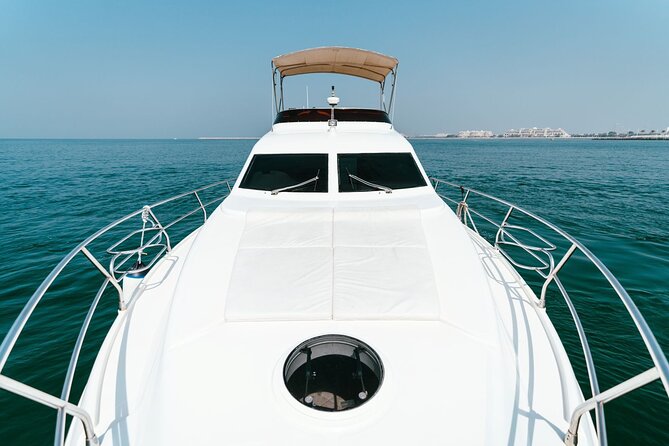 4-Hours Dubai Marina 50ft Private Luxury Yacht Sightseeing Tour - Entertainment
