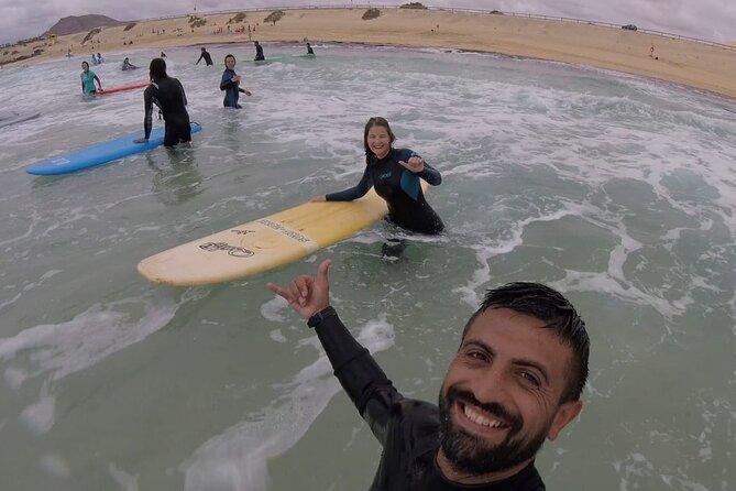 4 Hours of Surfing in the Fantastic Waves of Fuerteventura - Pricing and Booking Details