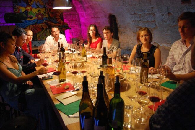 4 Hours Paris Tour Including River Cruise With Wine Tasting - Inclusions