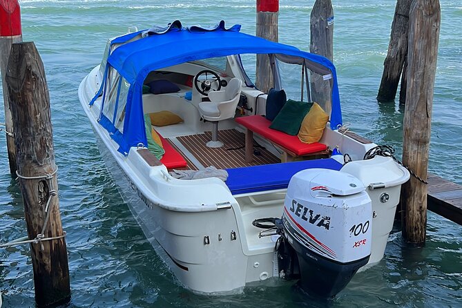 4 Hours Private Boat Tour to Murano, Burano Cover Winter Boat - Highlights of the Private Boat Tour to Murano and Burano