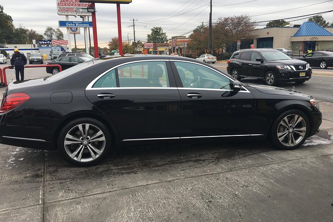 4 Hours Private Chauffeured DC Sight Seeing Tour / SUV & Sedan - Flexibility and Customization