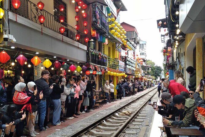 4 Hours Private City Tour with Highligh Train Street - Good To Know