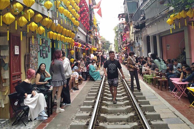4 Hours Private City Tour with Highligh Train Street - Frequently Asked Questions
