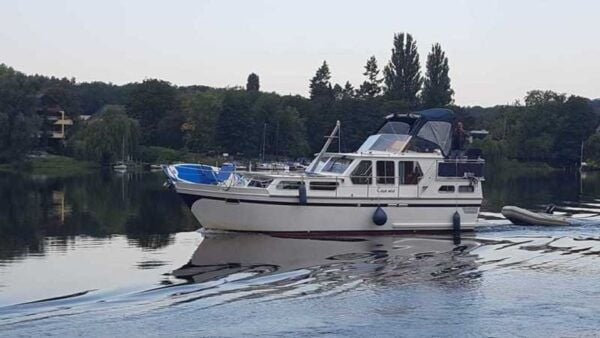 4 Hours Private Romantic River Boat Cruise With Wine - The Sum Up