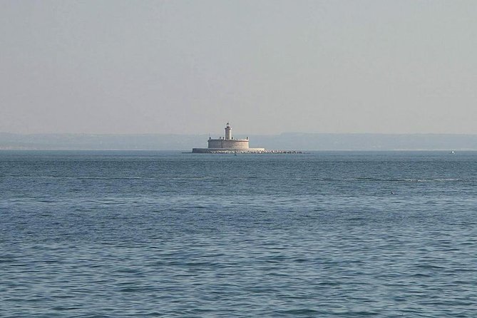 4 Hours Private Sailing Trip to Oeiras Beach - Common Questions