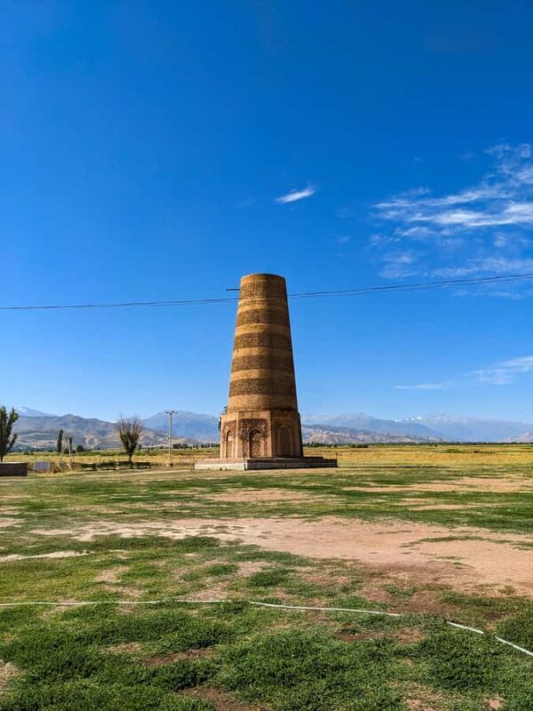 4 in 1 day: Burana tower, Canyons, Issyk-Kul, hot springs - FAQ