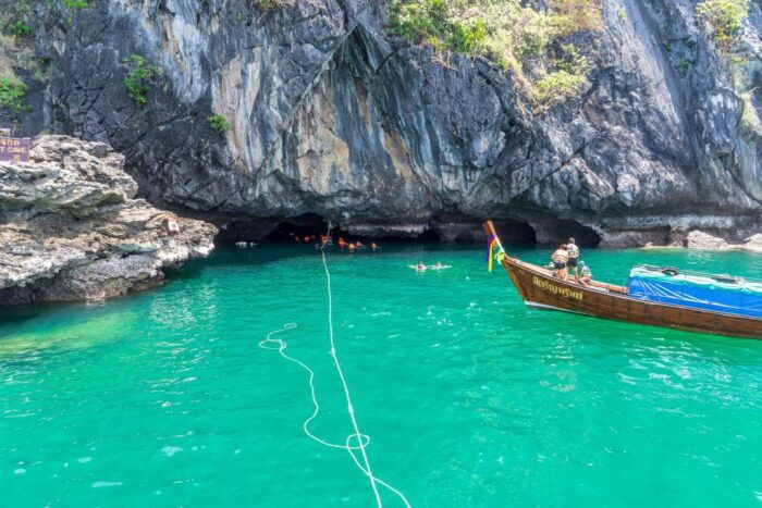 4-Island Tour From Koh Lanta to Koh Kradan With Beach Lunch - Beach Lunch at Ko Kradan