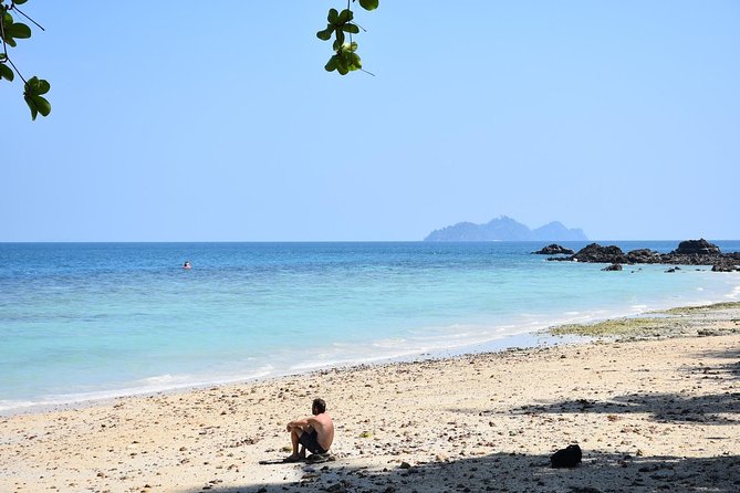 4 Island Tour to Emerald Cave by Longtail Boat From Koh Lanta - Common Questions