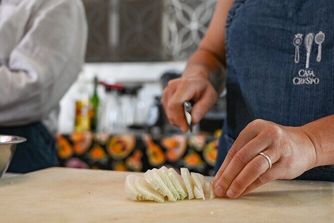 4 Moles Oaxacan Cooking Class with Traditional Cook - Who Should Consider This Tour?